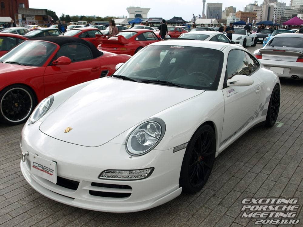 2013 年 EXCITING PORSCHE（横浜 赤レンガ倉庫）の展示車両と会場の様子 13