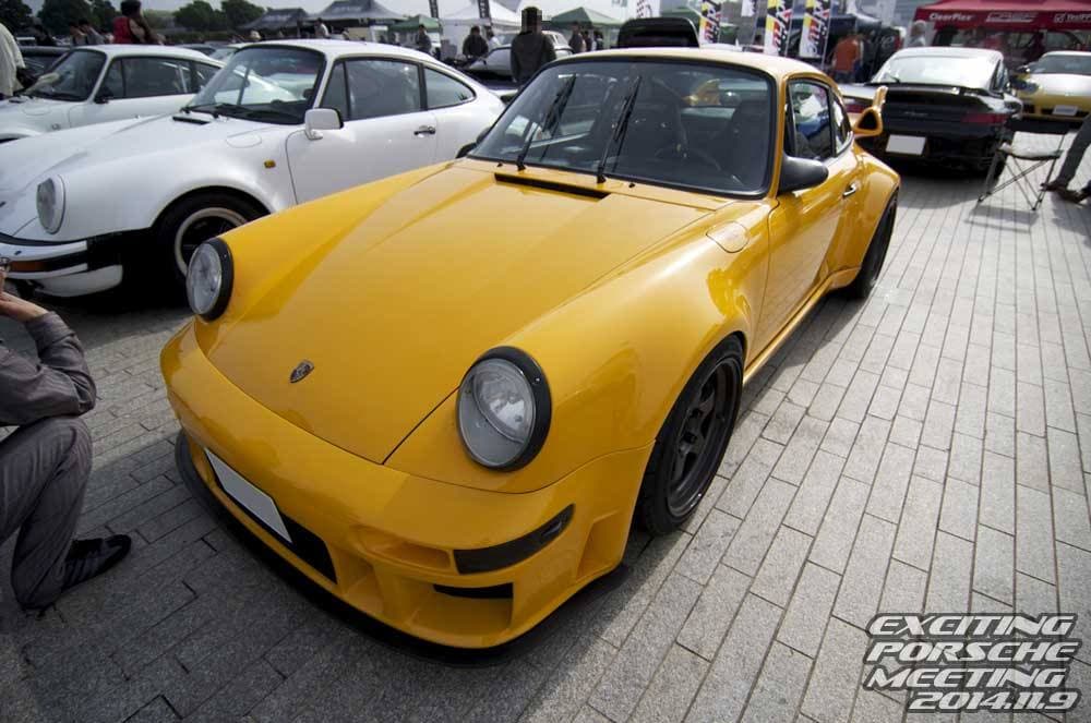 2014 年 EXCITING PORSCHE（横浜 赤レンガ倉庫）の展示車両と会場の様子 2