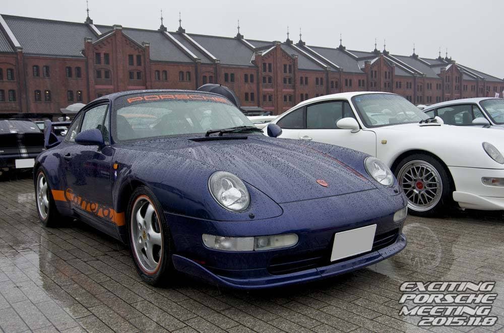 2015 年 EXCITING PORSCHE（横浜 赤レンガ倉庫）の展示車両と会場の様子 1
