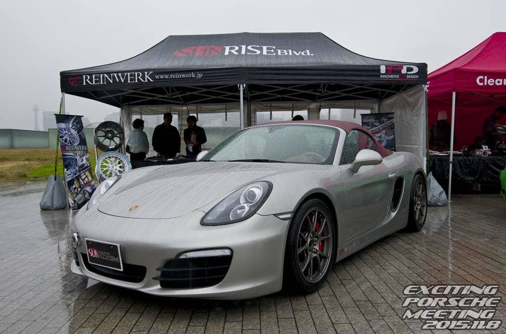 2015 年 EXCITING PORSCHE（横浜 赤レンガ倉庫）の展示車両と会場の様子 13