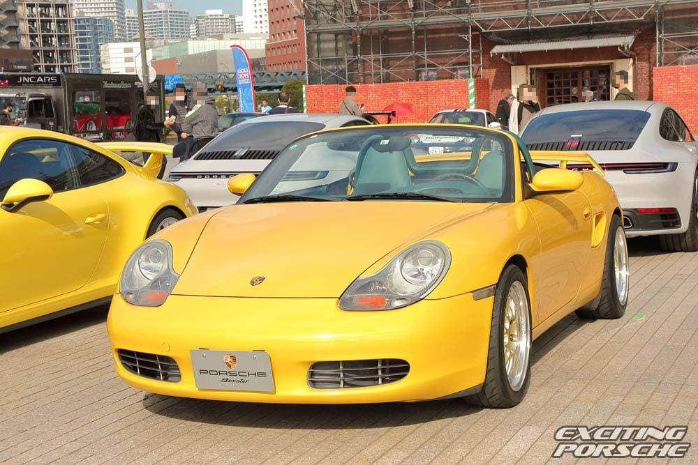 2021 年 EXCITING PORSCHE（横浜 赤レンガ倉庫）の展示車両と会場の様子 2