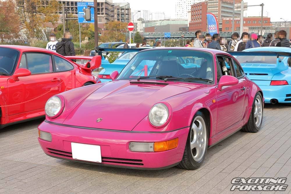 2021 年 EXCITING PORSCHE（横浜 赤レンガ倉庫）の展示車両と会場の様子 3