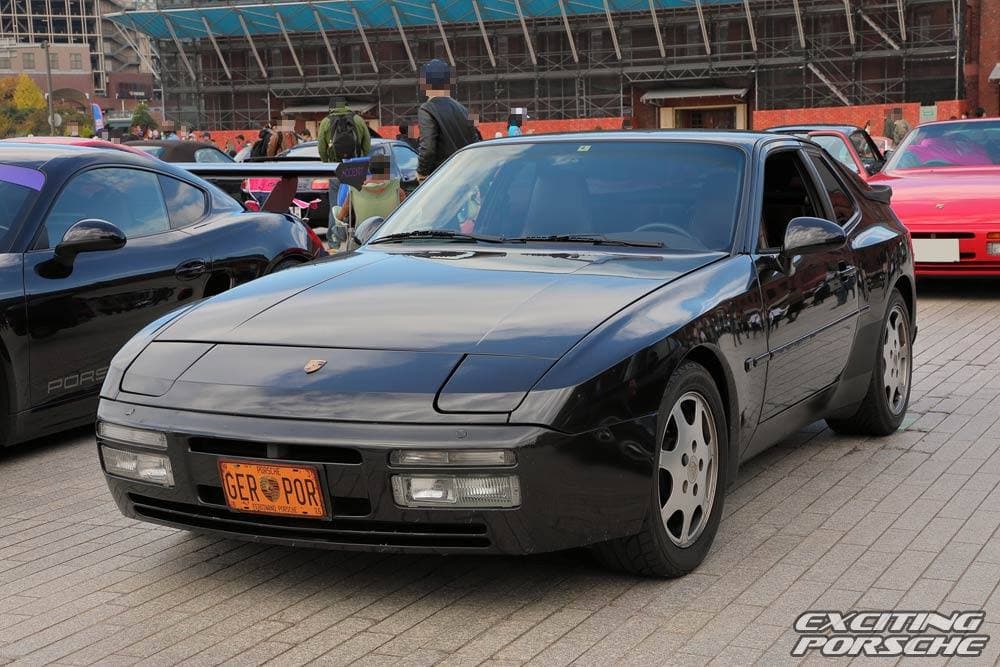 2021 年 EXCITING PORSCHE（横浜 赤レンガ倉庫）の展示車両と会場の様子 4