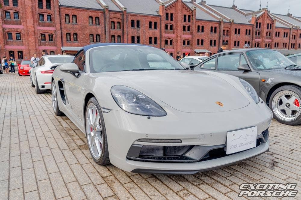 2024 年 EXCITING PORSCHE（横浜 赤レンガ倉庫）の展示車両と会場の様子 5