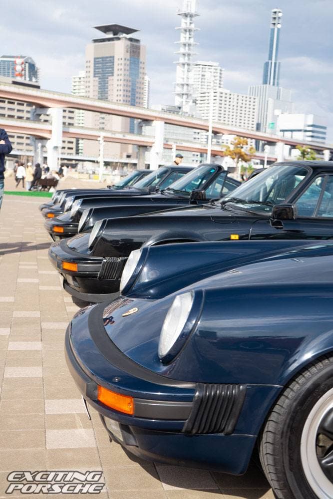 2025 年 EXCITING PORSCHE（神戸 メリケンパーク）の展示車両と会場の様子 16