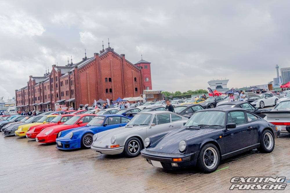 2024 年 EXCITING PORSCHE(横浜 赤レンガ倉庫)の会場の様子